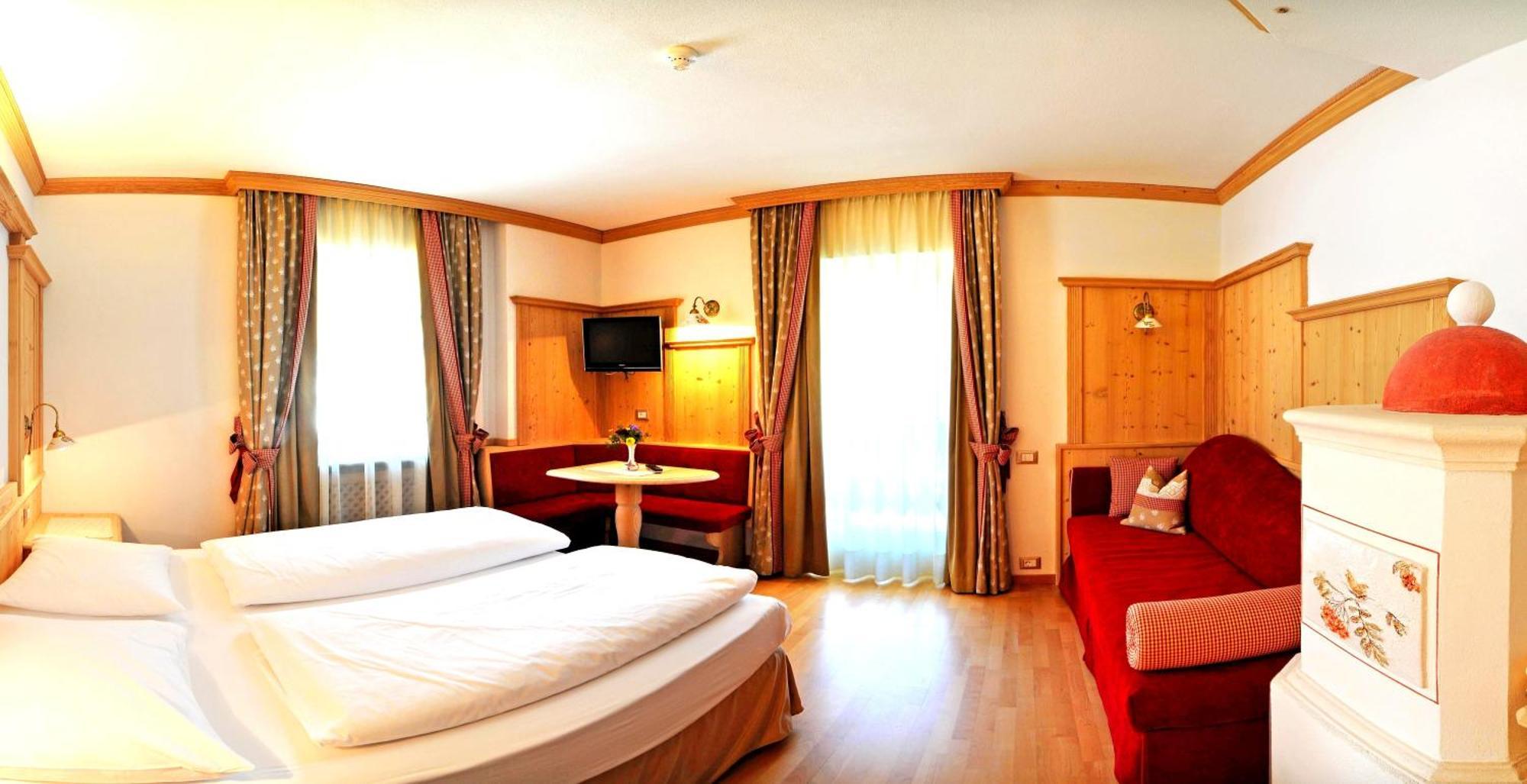 Hotel Teresa San Vigilio Di Marebbe Habitación foto